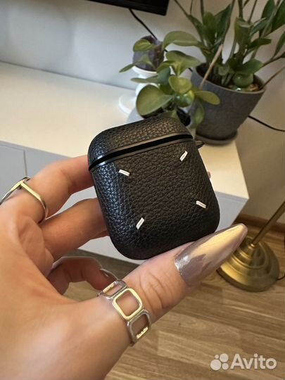 Maison margiela кейс AirPods pro
