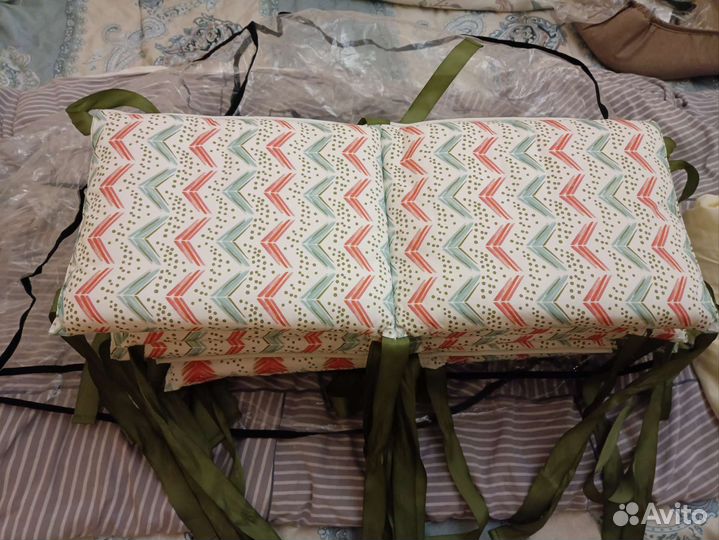 Бортики в детскую кроватку