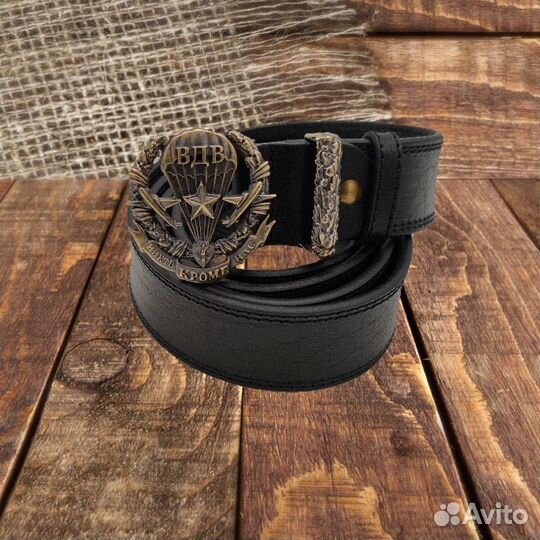 Подарочный мужской ремень вдв с бляхой
