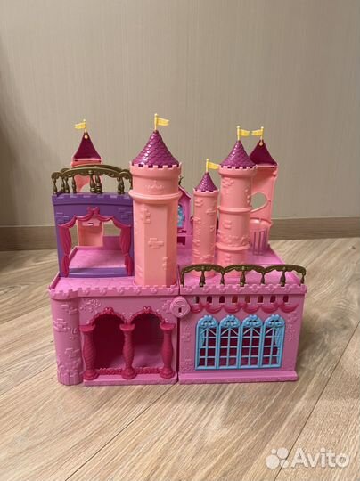 Замок для куклы