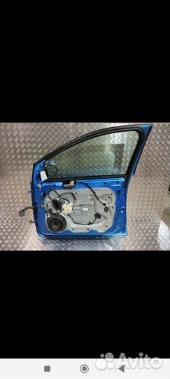 Дверь передняя правая Ford Focus 2 дорестайлинг