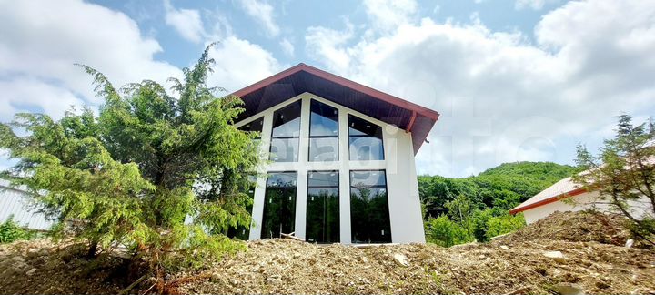 Дом 163 м² на участке 4,1 сот.