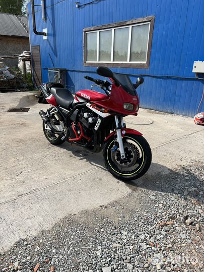 Ямаха fzs 600