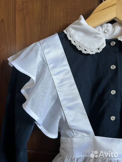 Школьный фартук