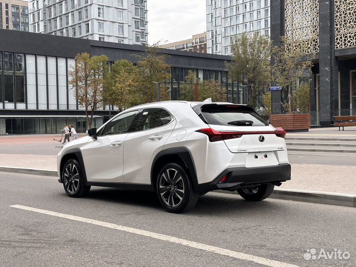 Lexus UX 2.0 CVT, 2022, 50 км