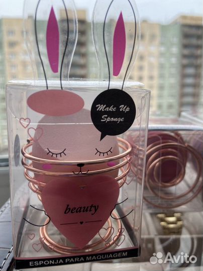 Спонж для макияжа с подставкой