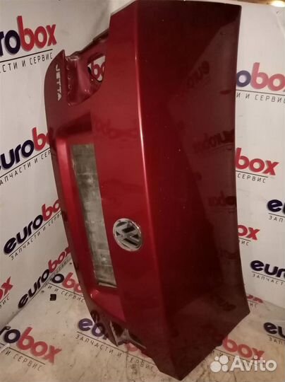 Крышка багажника VW Jetta 2006-2011