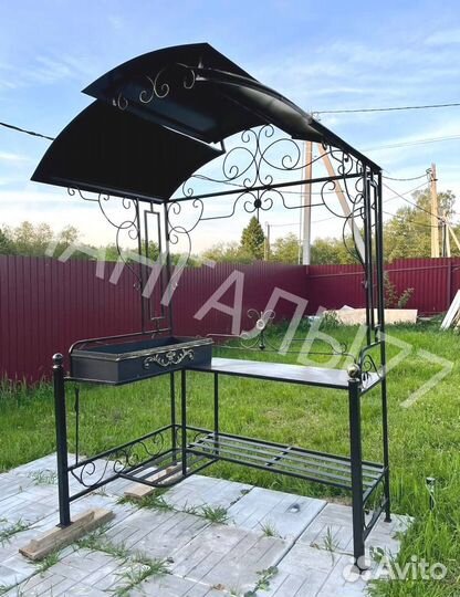 Кованные мангалы с крышей