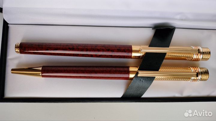 Набор ручек Essential в подарочном футляре