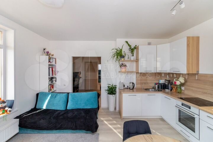 2-к. квартира, 57 м², 7/7 эт.