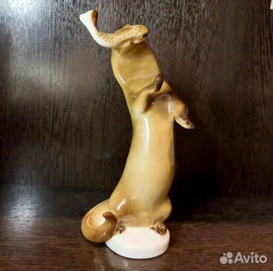 Фарфоровая статуэтка лфз