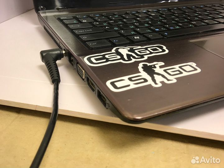 Ноутбук asus X53S в рабочем состоянии