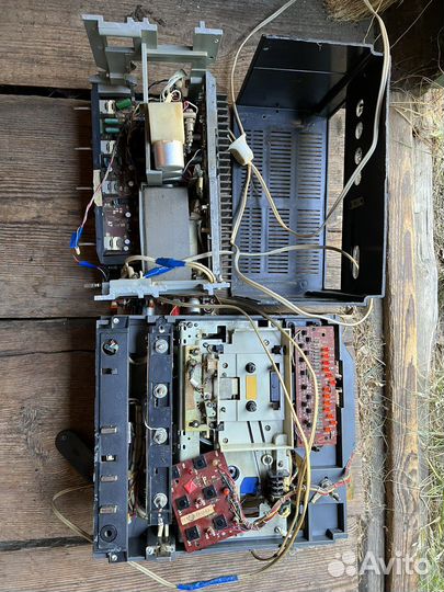 Почти два магнитофона Нота 225 в разборе