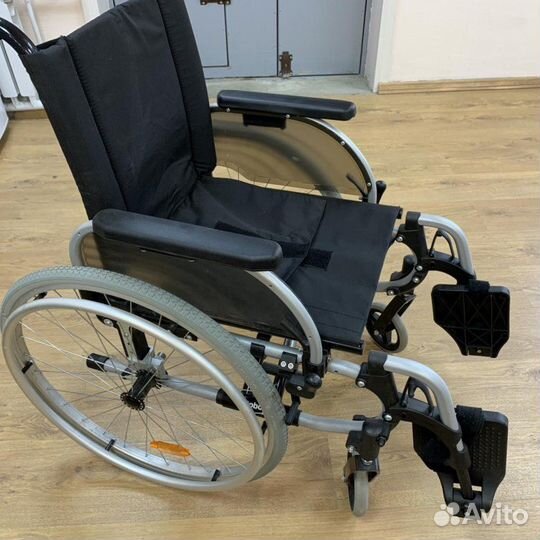 Аренда инвалидных колясок, костылей