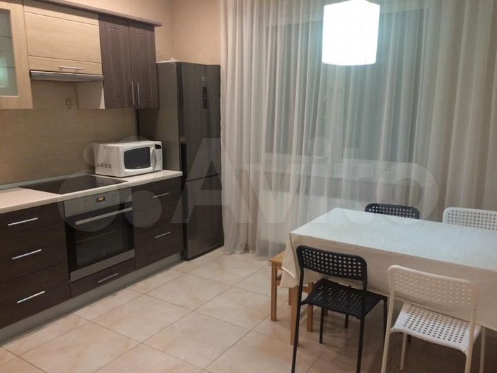 2-к. квартира, 55 м², 7/17 эт.