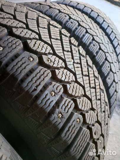 Continental ContiIceContact 4x4 235/55 R17