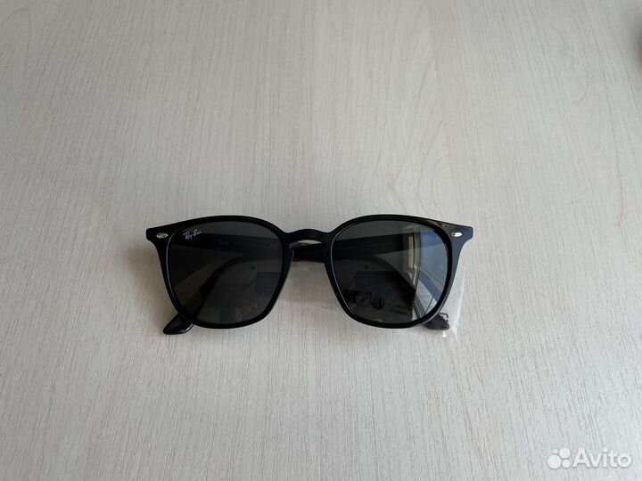 Очки Ray Ban RB4258 (Polished black in green)