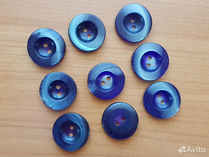 Пуговицы новые. Чешские
