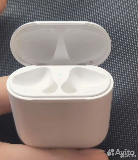Кейс airpods 2 бу