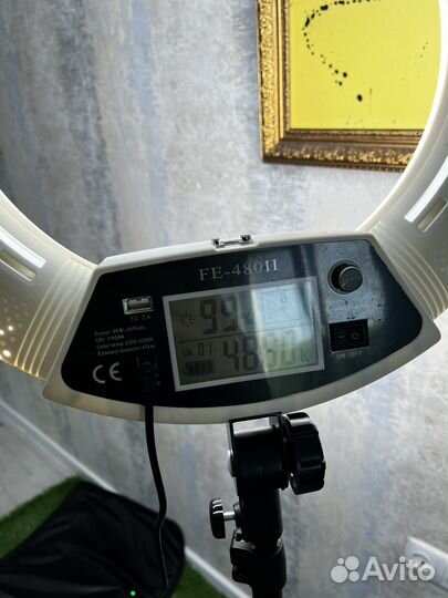 Кольцевая лампа 45 см со штативом