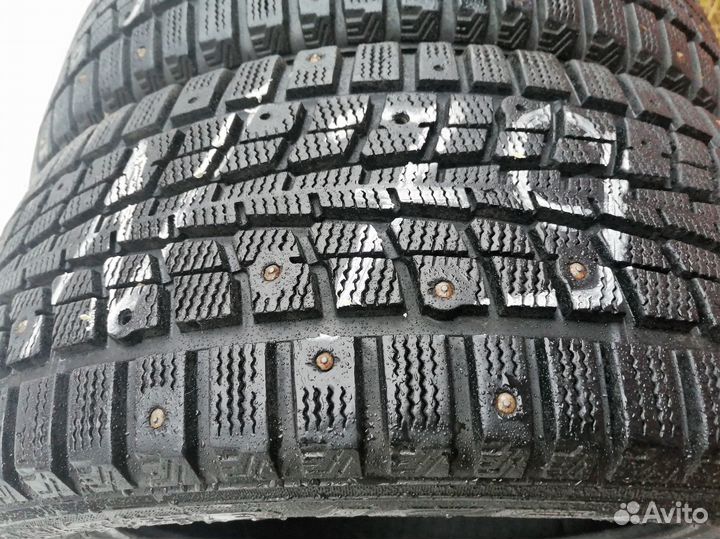 Dunlop SP Winter Ice 01 205/55 R16 94T