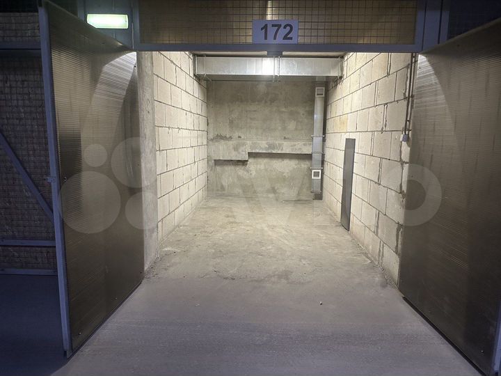 Машиноместо, 14 м²