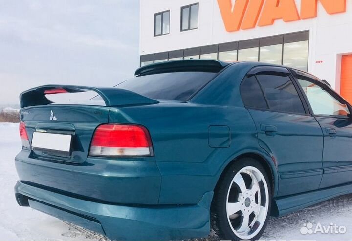 Накладка на задний бампер G-Square Galant 8