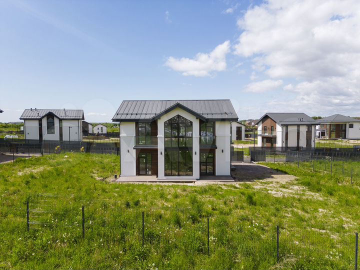 Коттедж 211,5 м² на участке 11,7 сот.