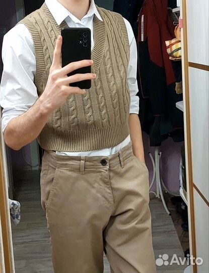 Унисекс однотонный укороченный вязаный жилет