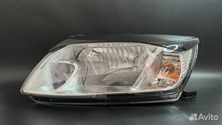 Фара ваз 2190