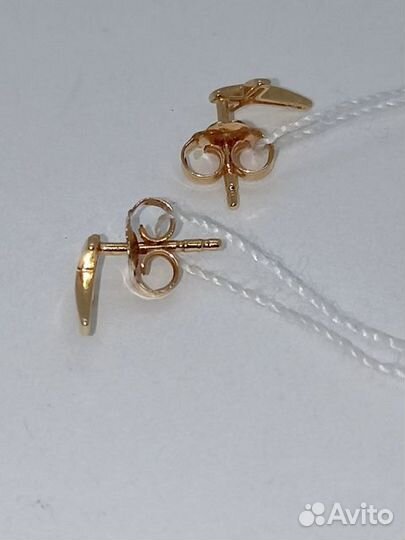 Золотые серьги