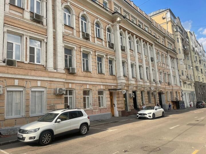 Салон, офис, склад - 235 м². Рядом с метро Курская