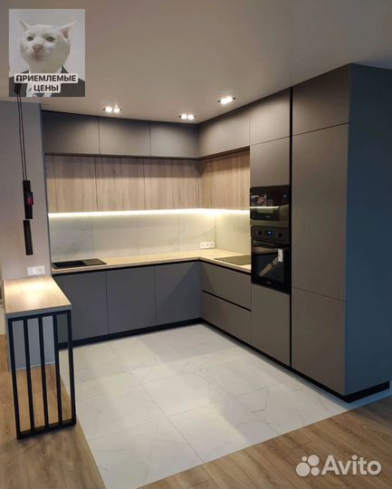 Кухонный гарнитур угловой