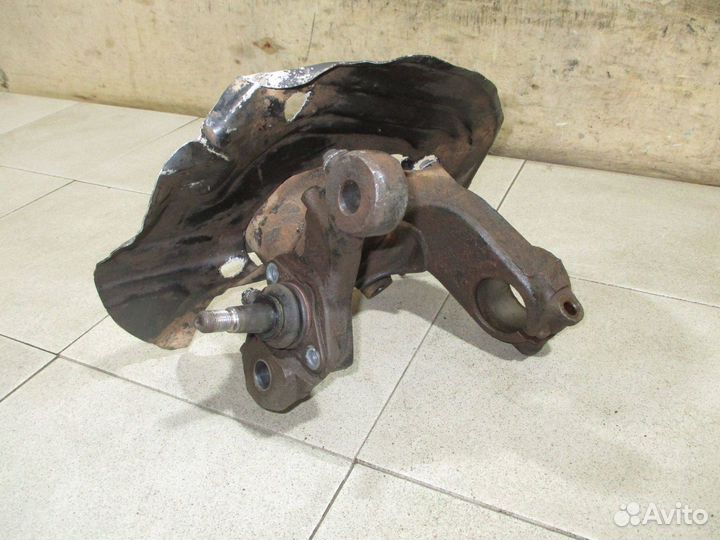 Кулак поворотный передний правый BMW X3 (E83)