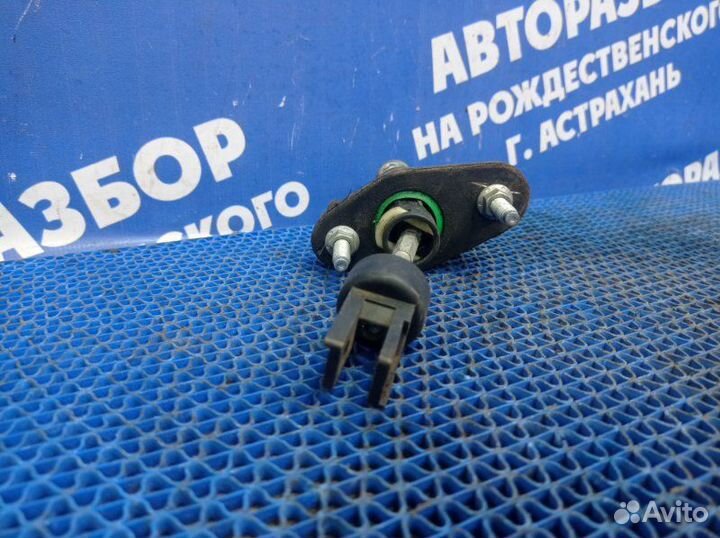 Главный цилиндр сцепления Toyota Auris хэтчбек 1ZR