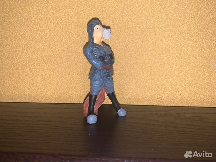 Конь в пальто