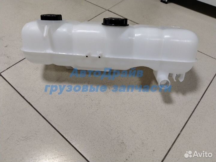 Расширительный бачок радиатора Вольво Vn Vnl Vnm