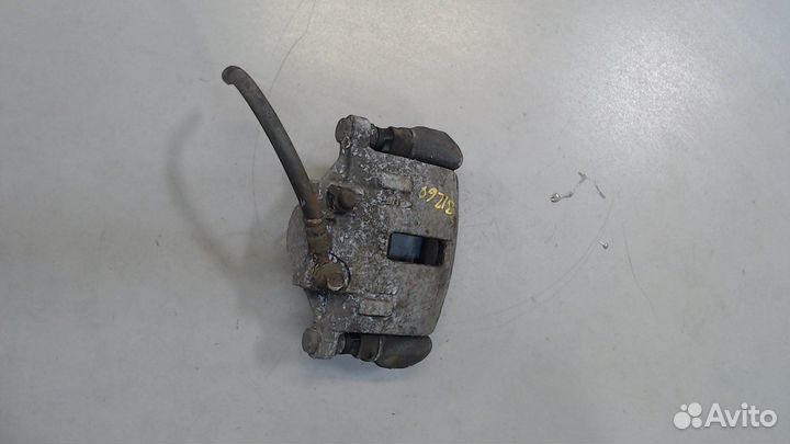 Суппорт SsangYong Musso, 1996