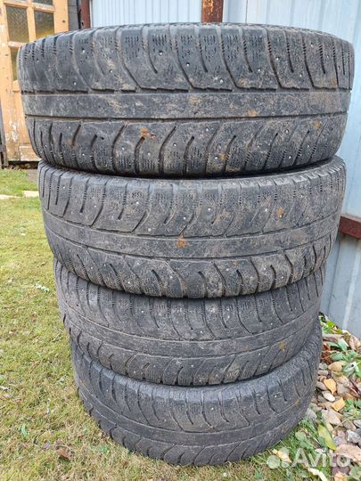 Bridgestone Ice Cruiser 7000 195/65 R15
