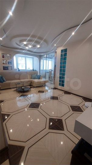 3-к. квартира, 71,8 м², 15/17 эт.