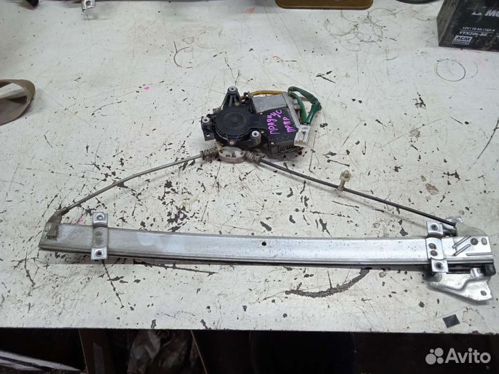 Стеклоподъёмник передний правый mitsubishi chariot
