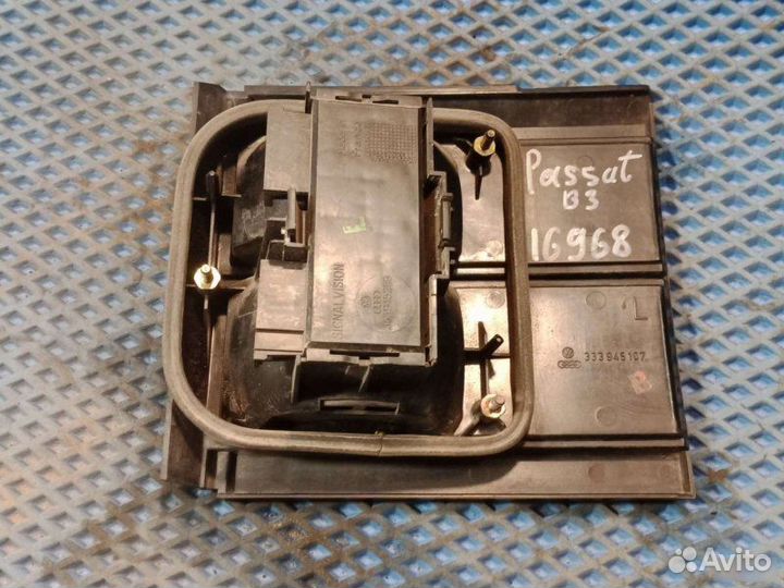 Фонарь левый Volkswagen Passat B3