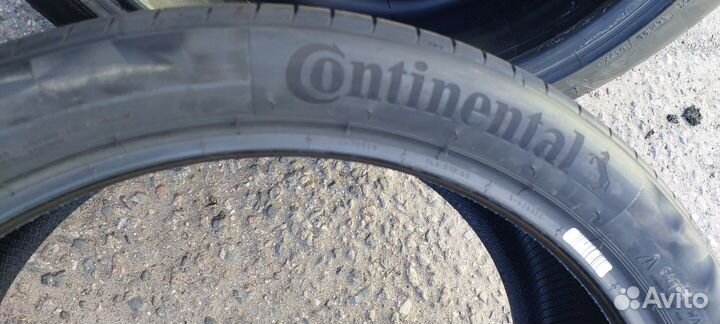 Continental ContiPremiumContact 6 275/35 R22 и 315/30 R22 107Y