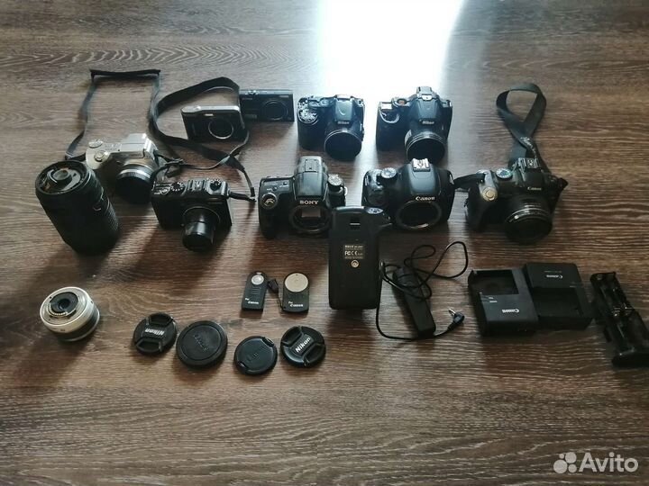 Фотоаппараты и запчасти