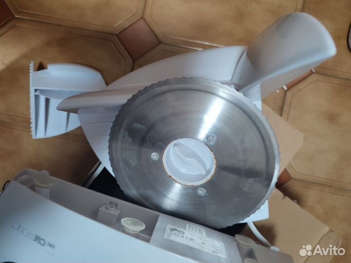 Слайсер электрический