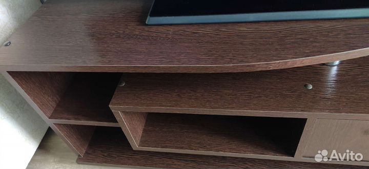 Тумба под телевизор