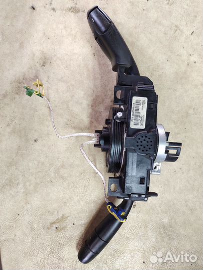 Подрулевой переключатель Peugeot 206