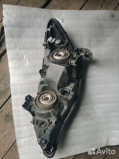 Фара передняя правая Honda civic 4d