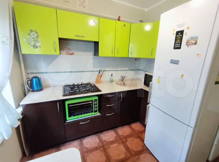 3-к. квартира, 54 м², 2/5 эт.