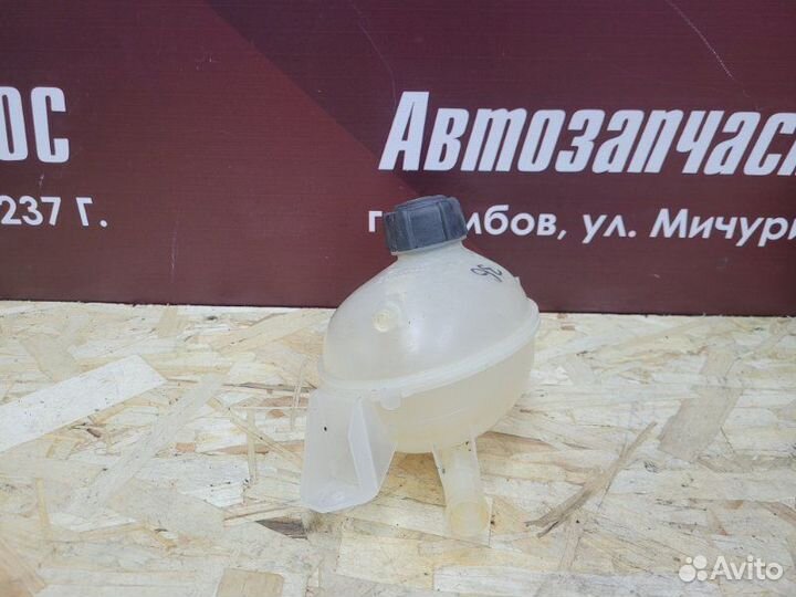 Бачок расширительный Renault Duster